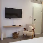 Firefly Luxury With Private Whirlpool