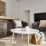 Firefly Luxury With Private Whirlpool Διαμέρισμα