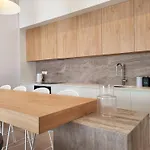Firefly Luxury With Private Whirlpool *