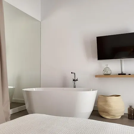 Firefly Luxury With Private Whirlpool Apartamento